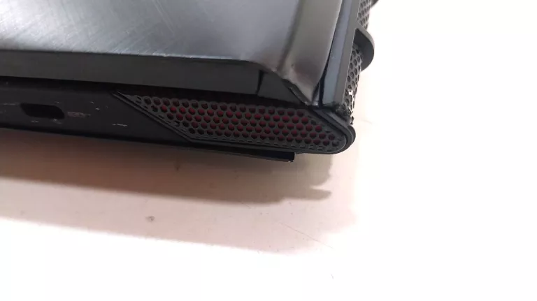 LAPTOP LENOVO Y70-70 TOUCH I5 16GB/ 240GB OPIS!!