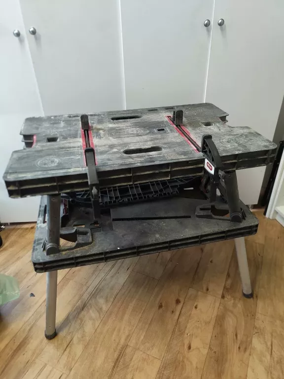 STÓŁ WARSZTATOWY ROBOCZY SKŁADANY KETER Z ZACISKAMI