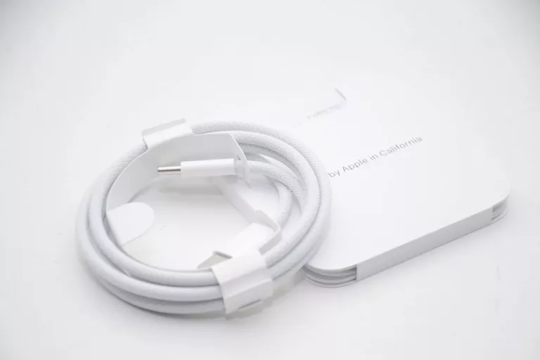 TELEFON IPHONE 15 128GB