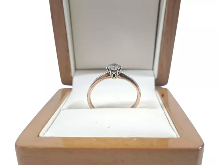 ZŁOTY PIERŚCIONEK Z CYRKONIĄ PR.585 1,76G R:17