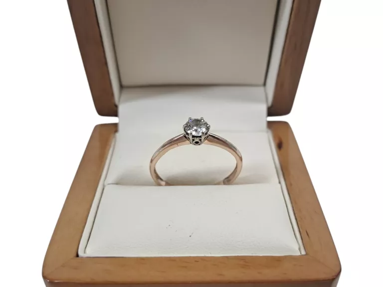 ZŁOTY PIERŚCIONEK Z CYRKONIĄ PR.585 1,76G R:17