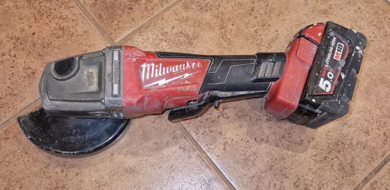 SZLIFIERKA MILWAUKEE M18
