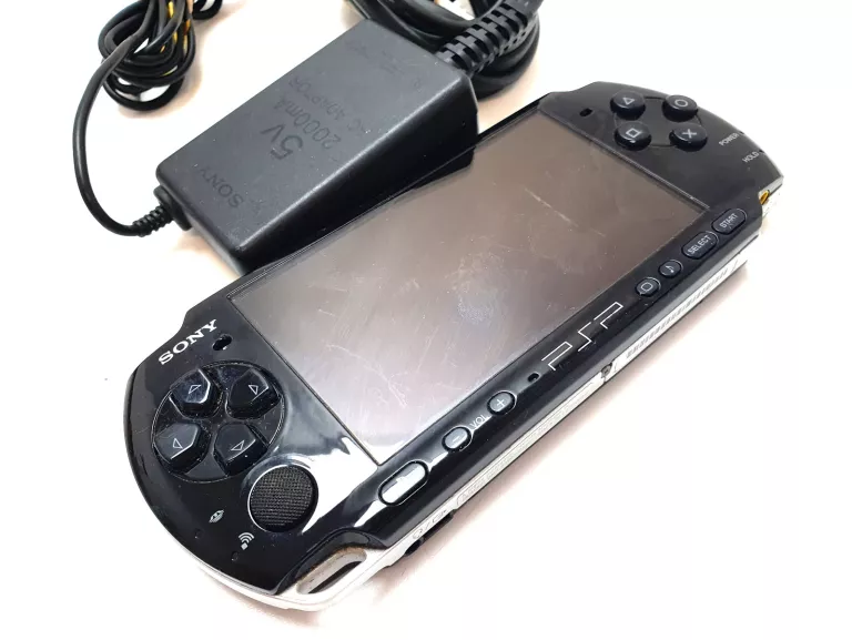 KONSOLA PSP 3004 + ŁAD + FIFA 13