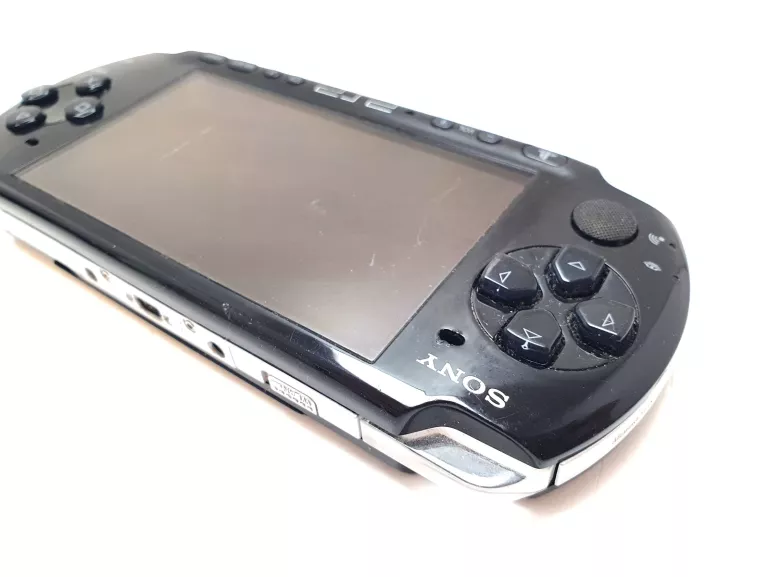 KONSOLA PSP 3004 + ŁAD + FIFA 13