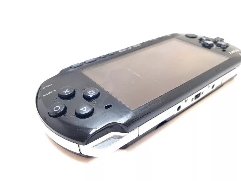 KONSOLA PSP 3004 + ŁAD + FIFA 13