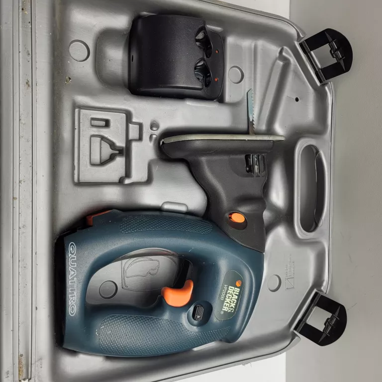 WYRZYNARKA ,WIERTARKA, SZLIFIERKA  BLACK DECKER VP2000
