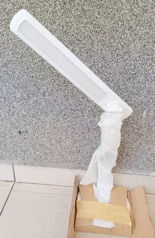 LAMPKA BIURKOWA ALEX PLUS BIAŁA 1000 LM LED INSPIRE