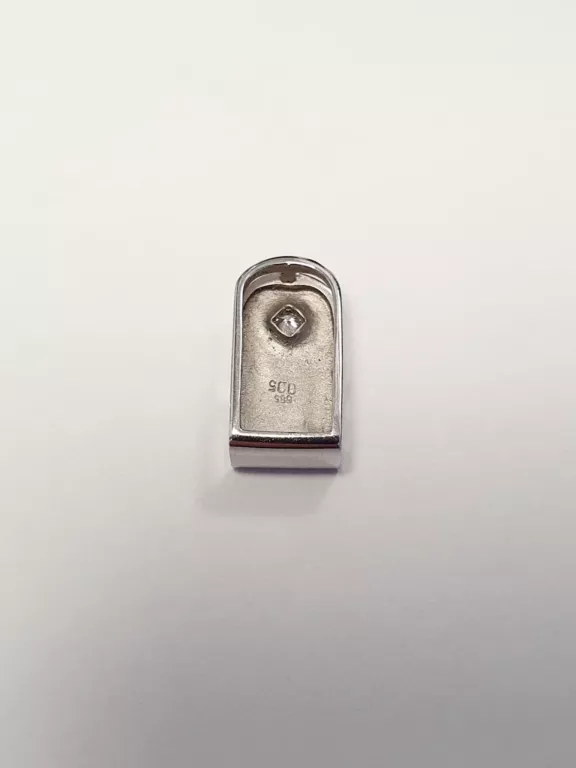 zawieszka-z-bialego-zlota-2-g-brylant-certyfikat-marka-226434-1704211