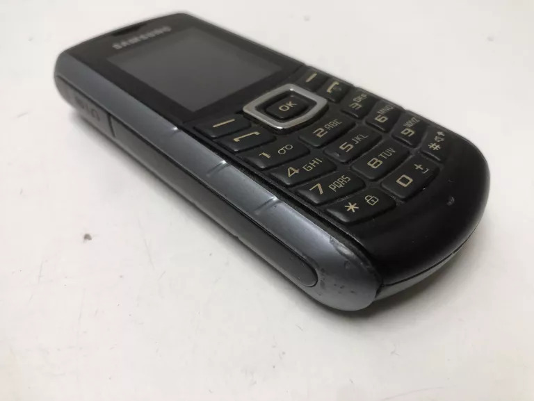 TELEFON SAMSUNG E2370