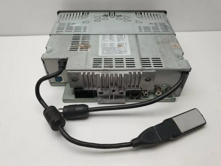 radioodtwarzacz-samochodowy-alpine-ida-x311rr-rodzaje-odtwarzanych-nosnikow-205774-4