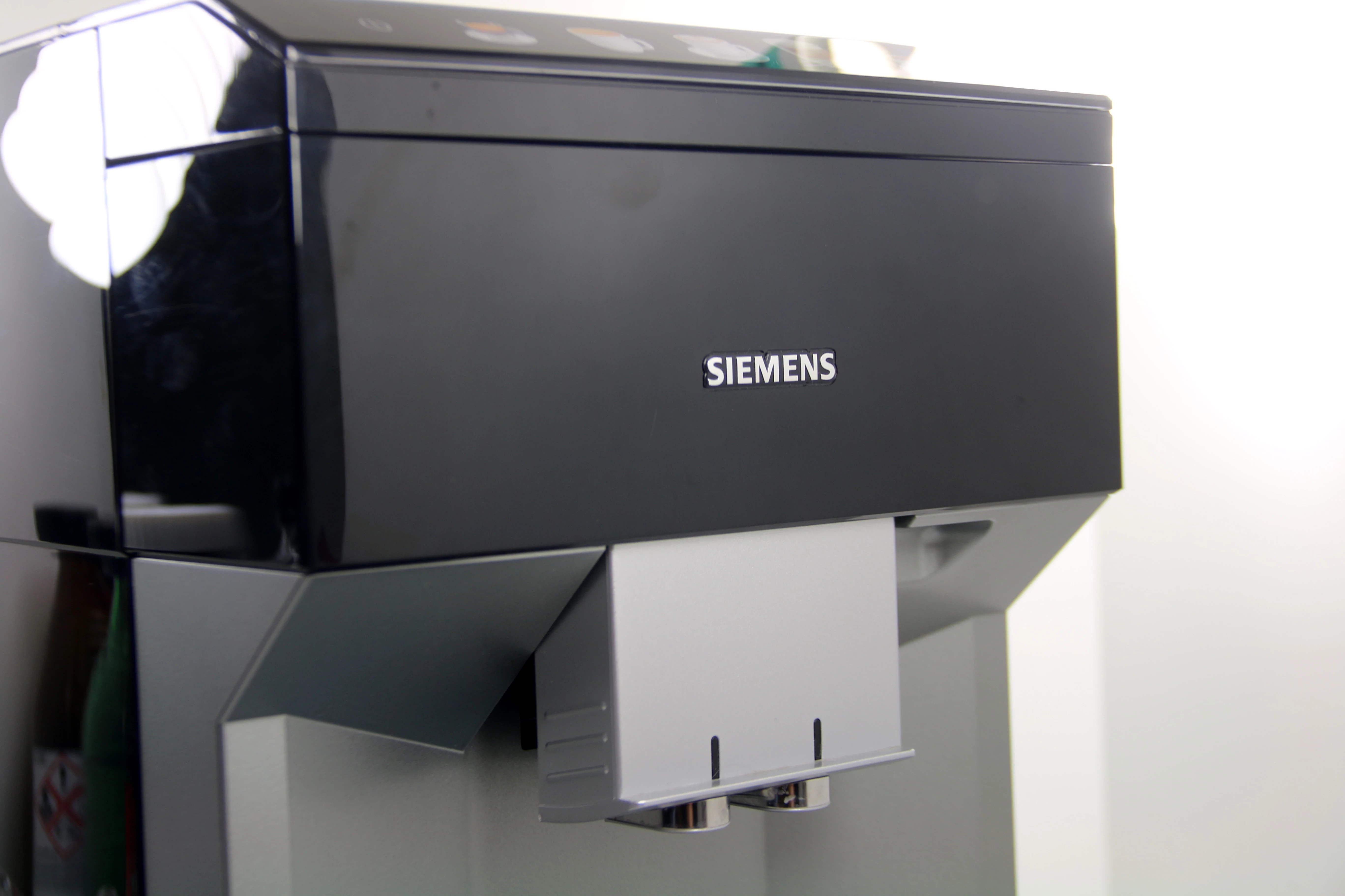 ekspress-do-kawy-simens-eq500-classic-tp507rx4-kod-producenta-tp507rx4