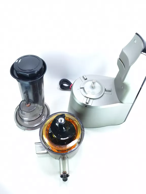WYCISKARKA WOLNOOBROTOWA GOTZE&JENSEN SJ901T