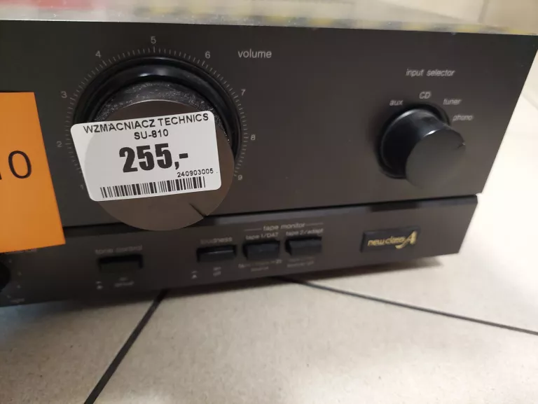 WZMACNIACZ TECHNICS SU-810