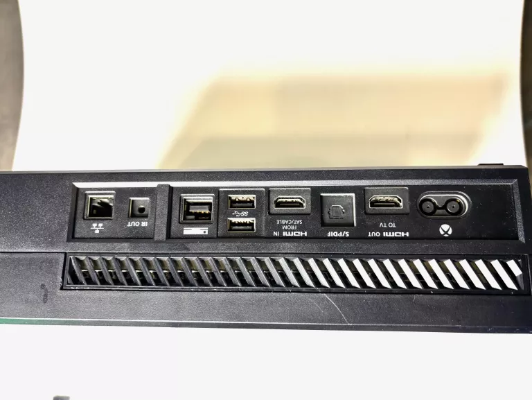 KONSOLA XBOX ONE ELITE / 1TB / MODEL : 1540 / KOMPLET