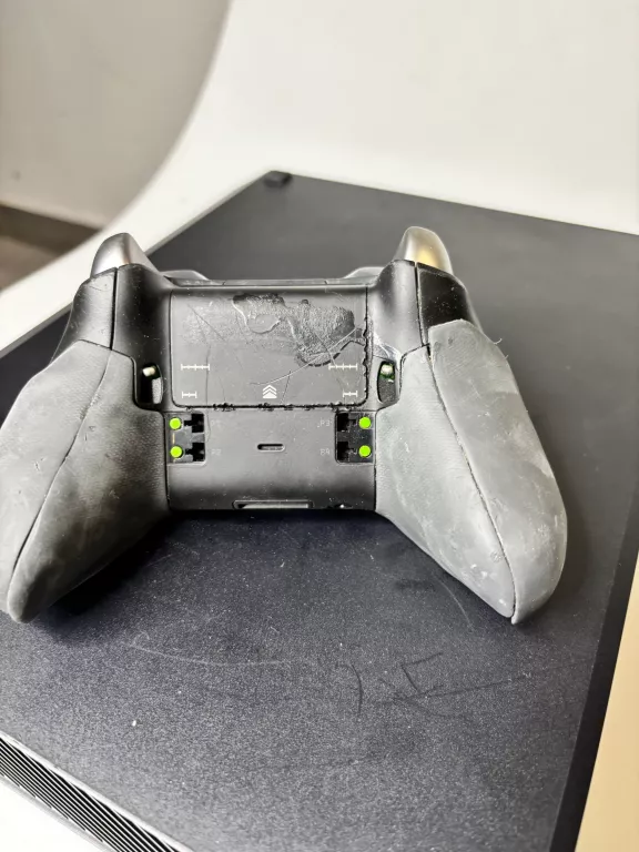 KONSOLA XBOX ONE ELITE / 1TB / MODEL : 1540 / KOMPLET