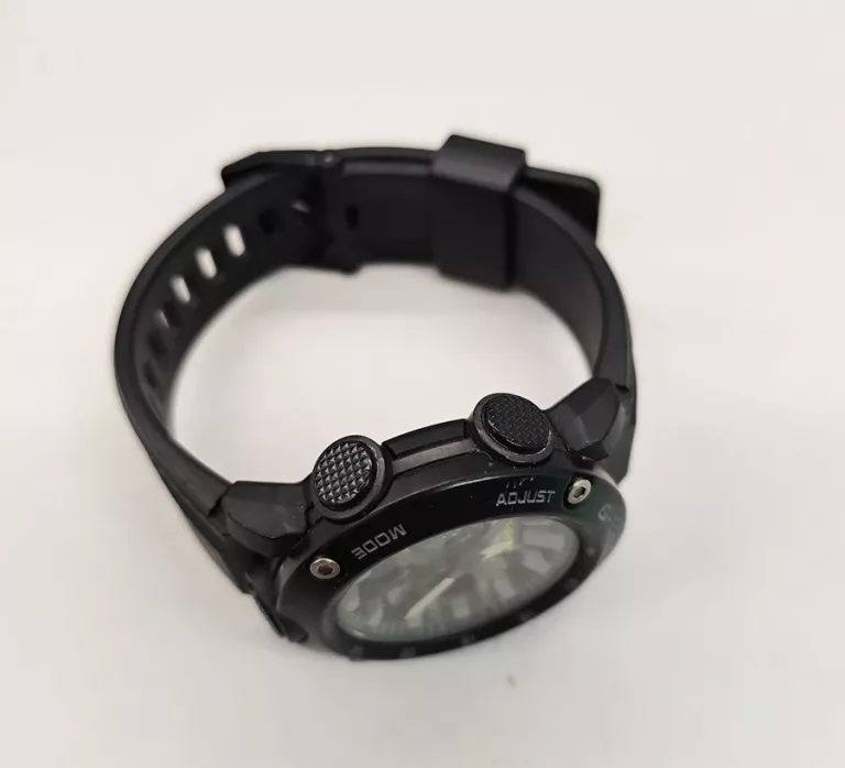 ZEGAREK CASIO G-SHOCK GA-2000SU-1AER