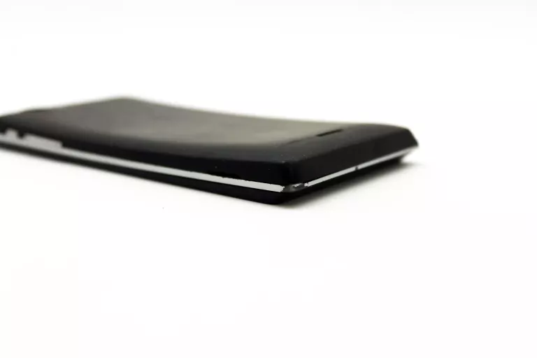 TELEFON SONY XPERIA J 26/24