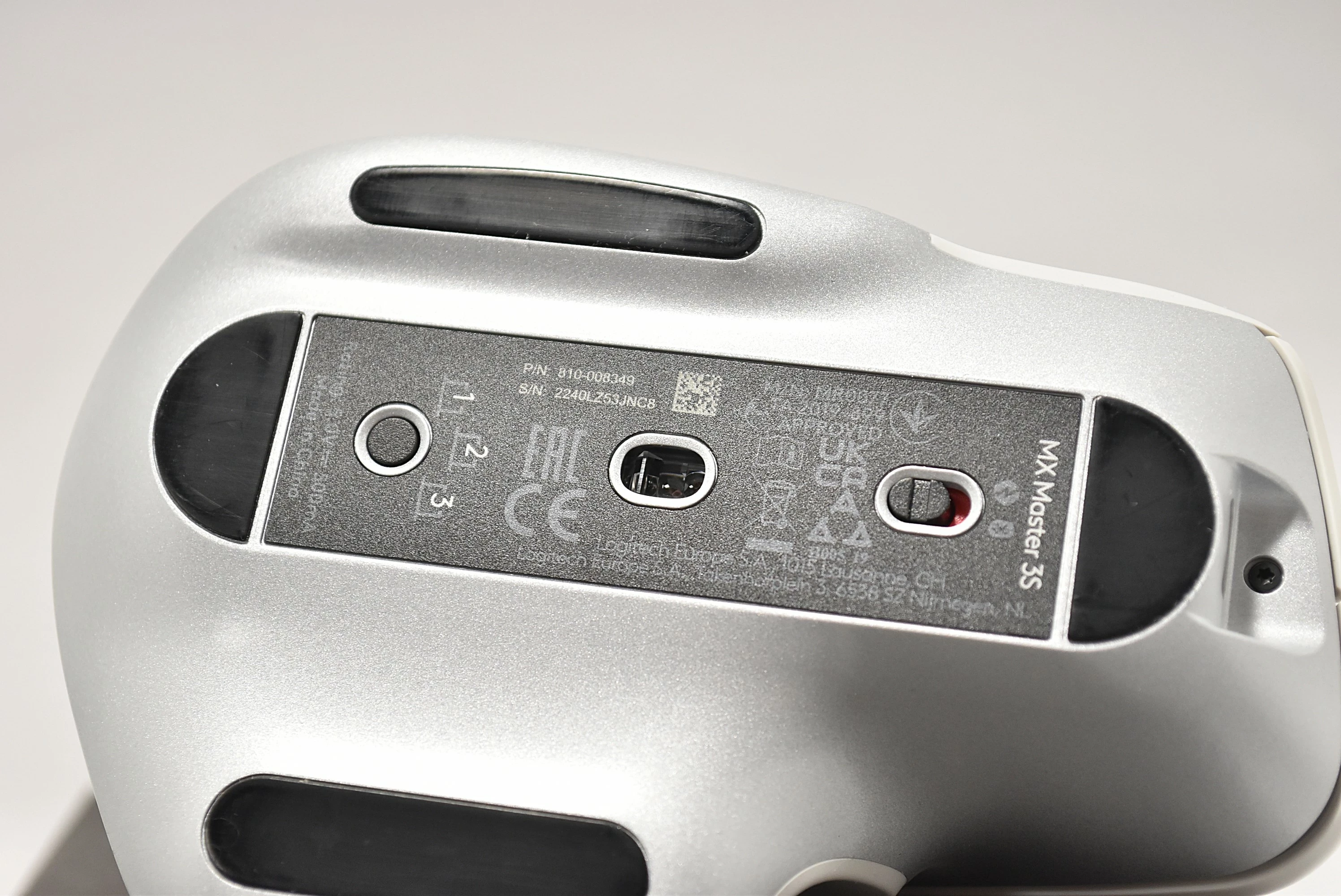 mysz-logitech-mx-master-3s-universal-pale-grey-model-mx-master-3s