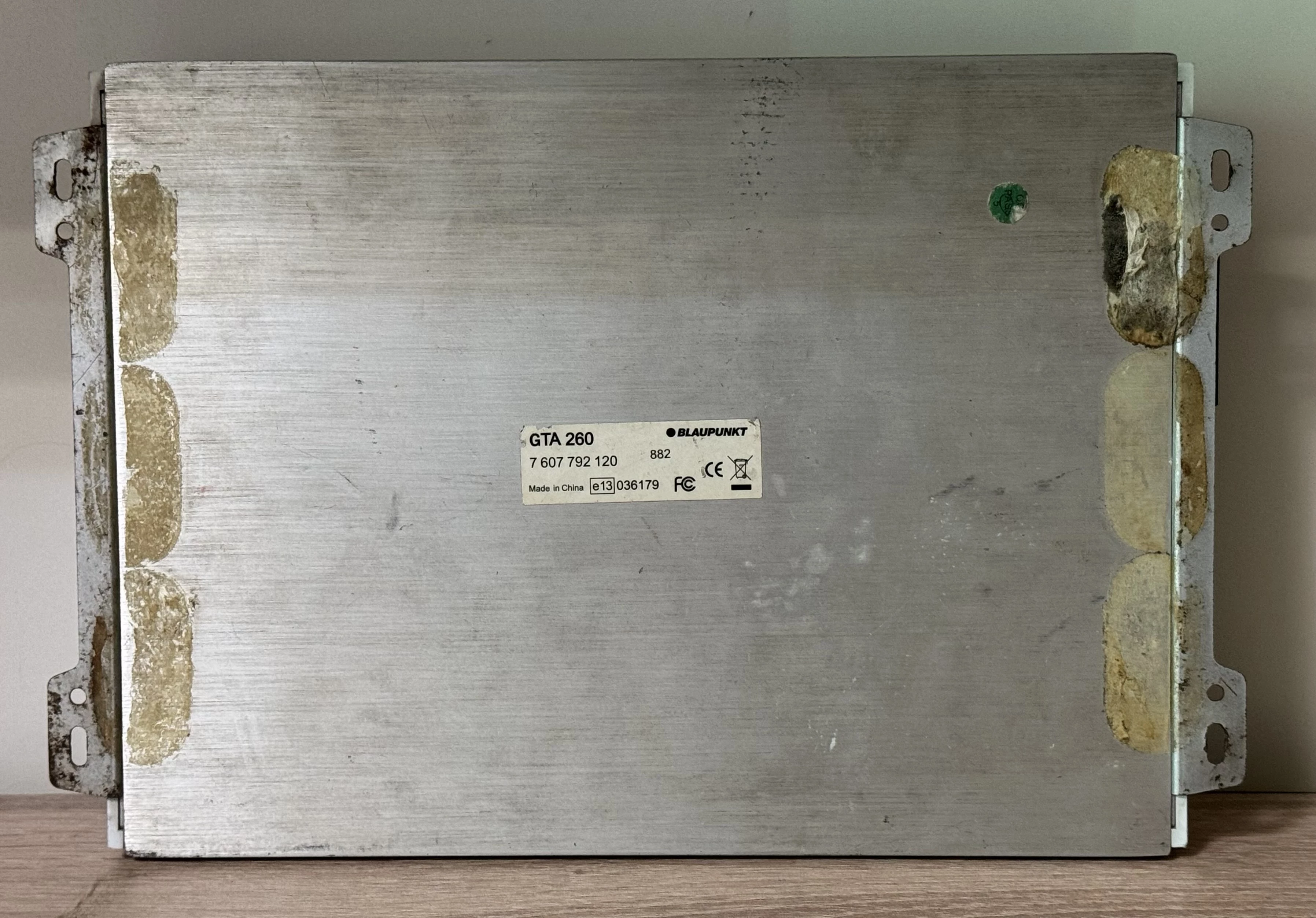 blaupunkt-gta-260-wzmacniacz-samochodowy-ean-gtin-4260499851989