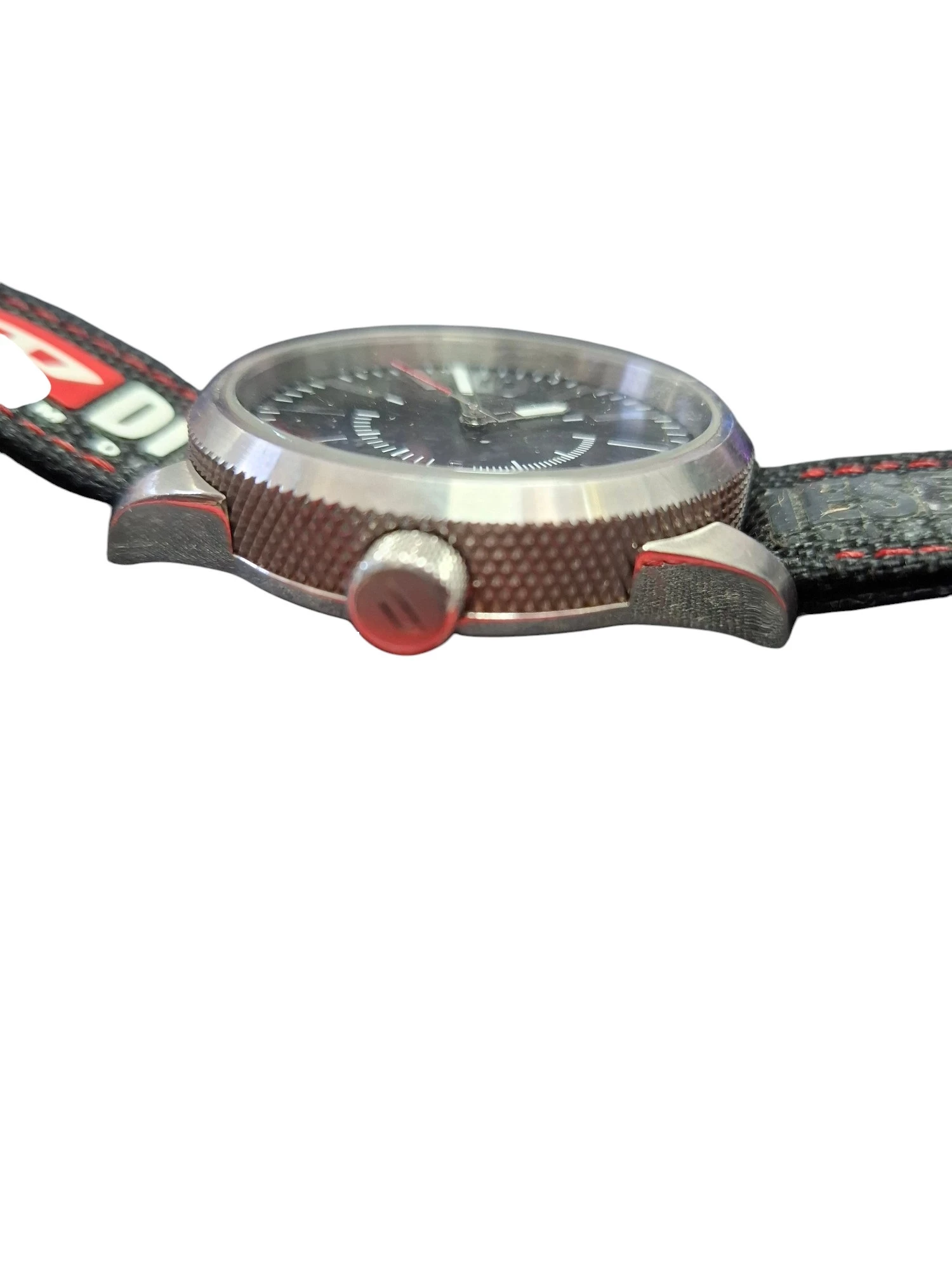 zegarek-meski-diesel-rasp-only-the-brave-dz1906-stan-11323-2