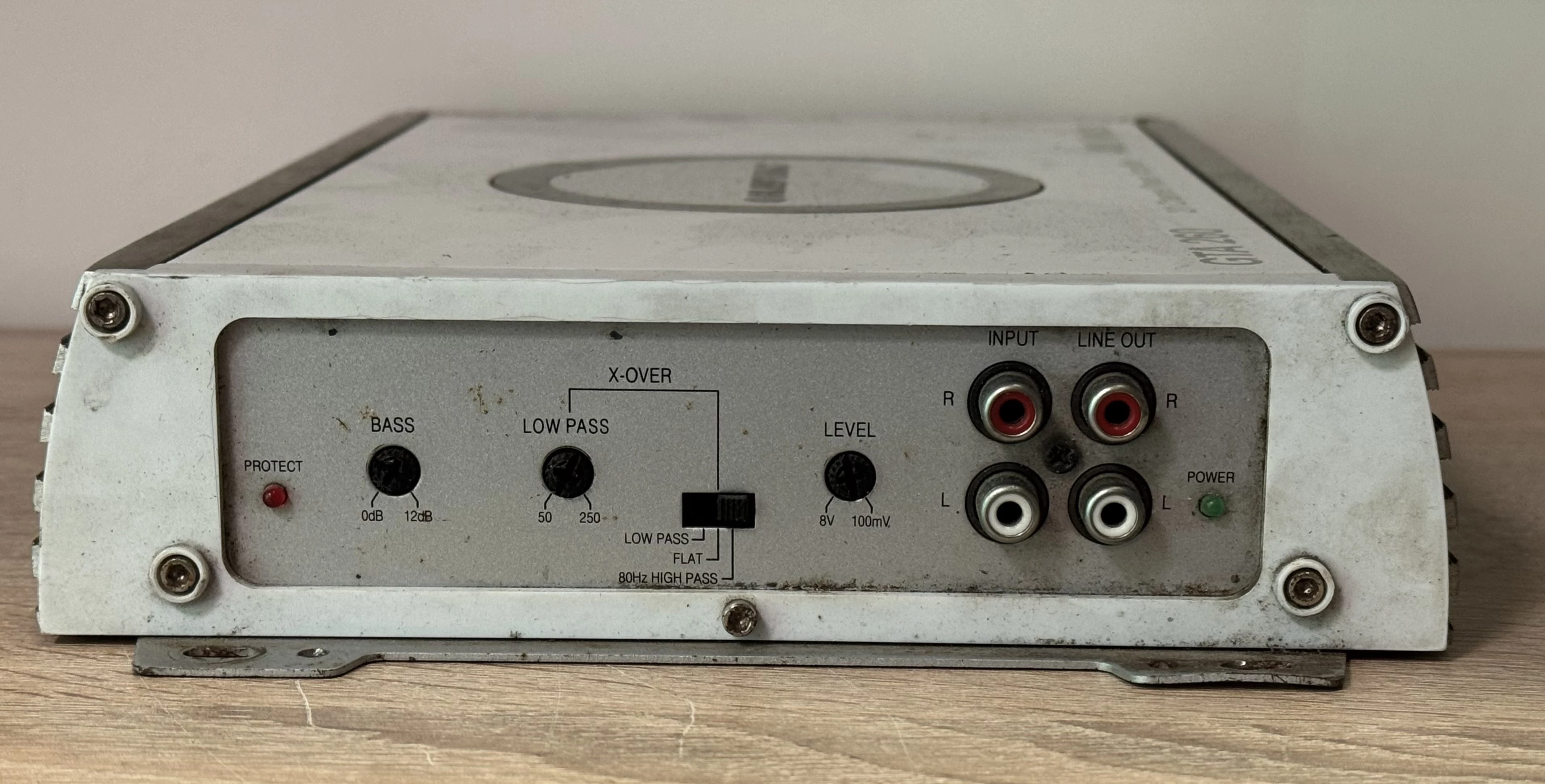 blaupunkt-gta-260-wzmacniacz-samochodowy-model-gta-260