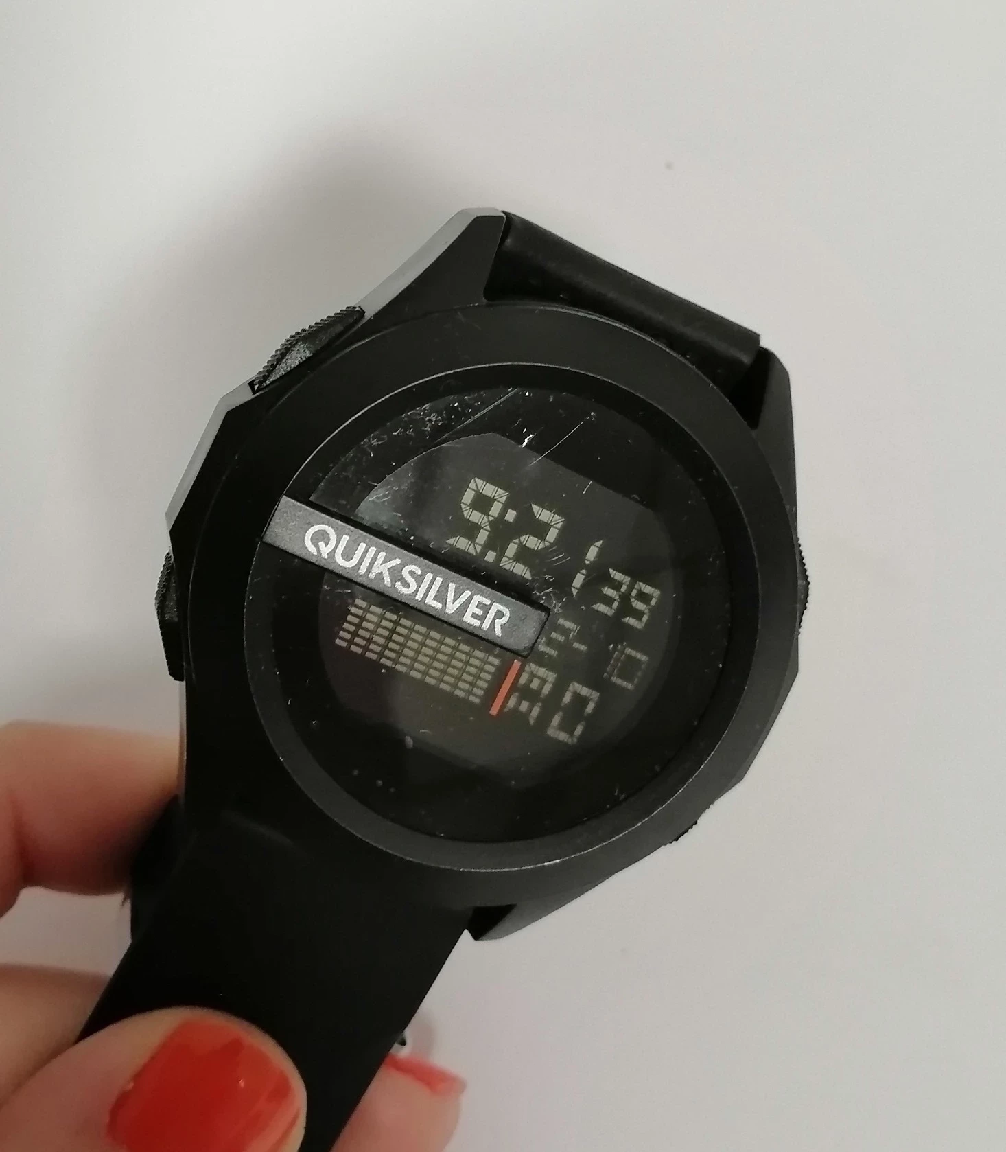 zegarek-quiksilver-eqywd0003-ksztalt-koperty-129223-2