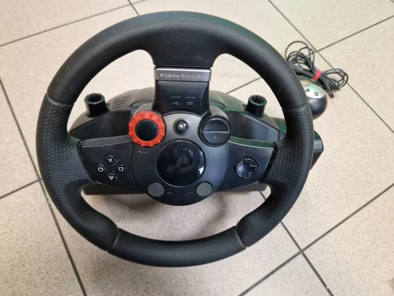 KIEROWNICA I PEDAŁY LOGITECH DRIVING FORCE GT 900° PUDEŁKO