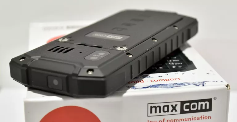 TELEFON MAXCOM MM916 3G STRONG