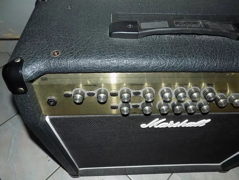 DOSKONAŁY WZMACNIACZ GITAROWY MARSHALL AVT 100 X