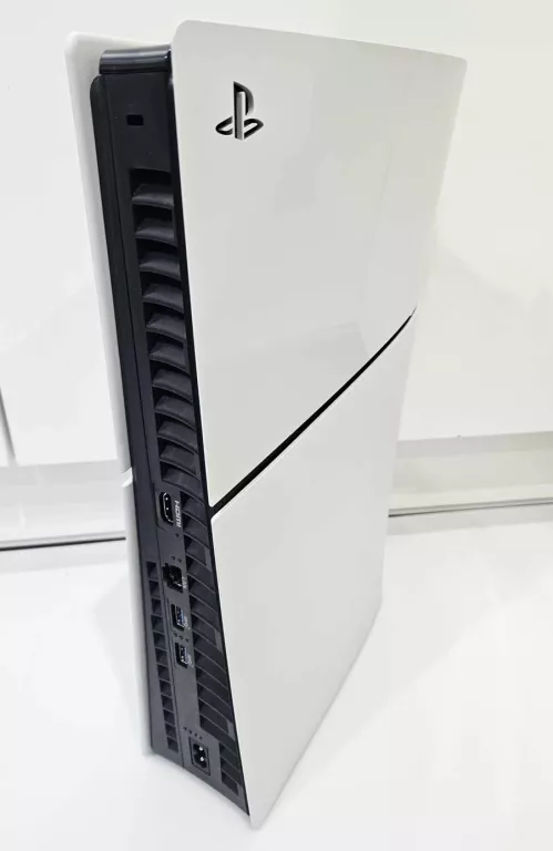 KONSOLA SONY PLAYSTATNION 5 825 GB