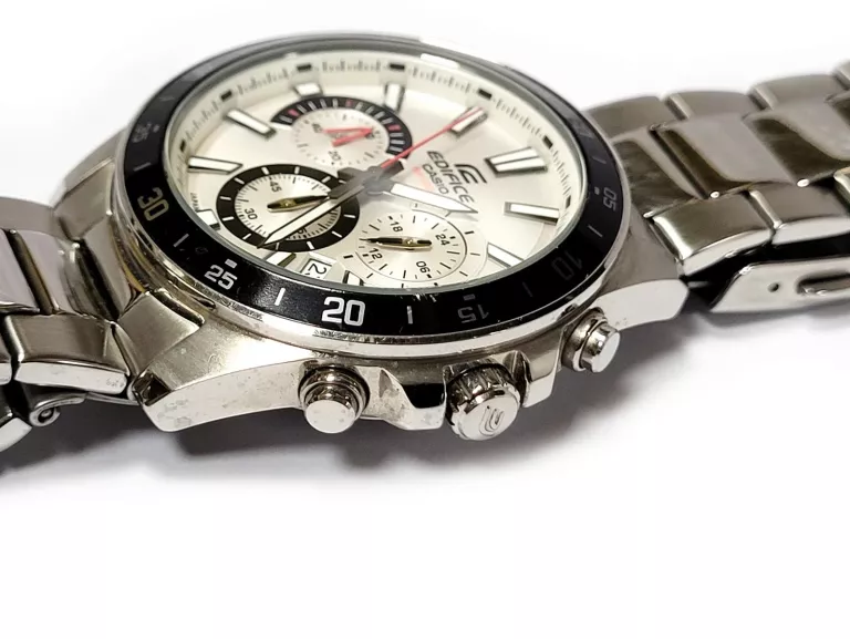 ZEGAREK CASIO EDIFICE EFV-570D