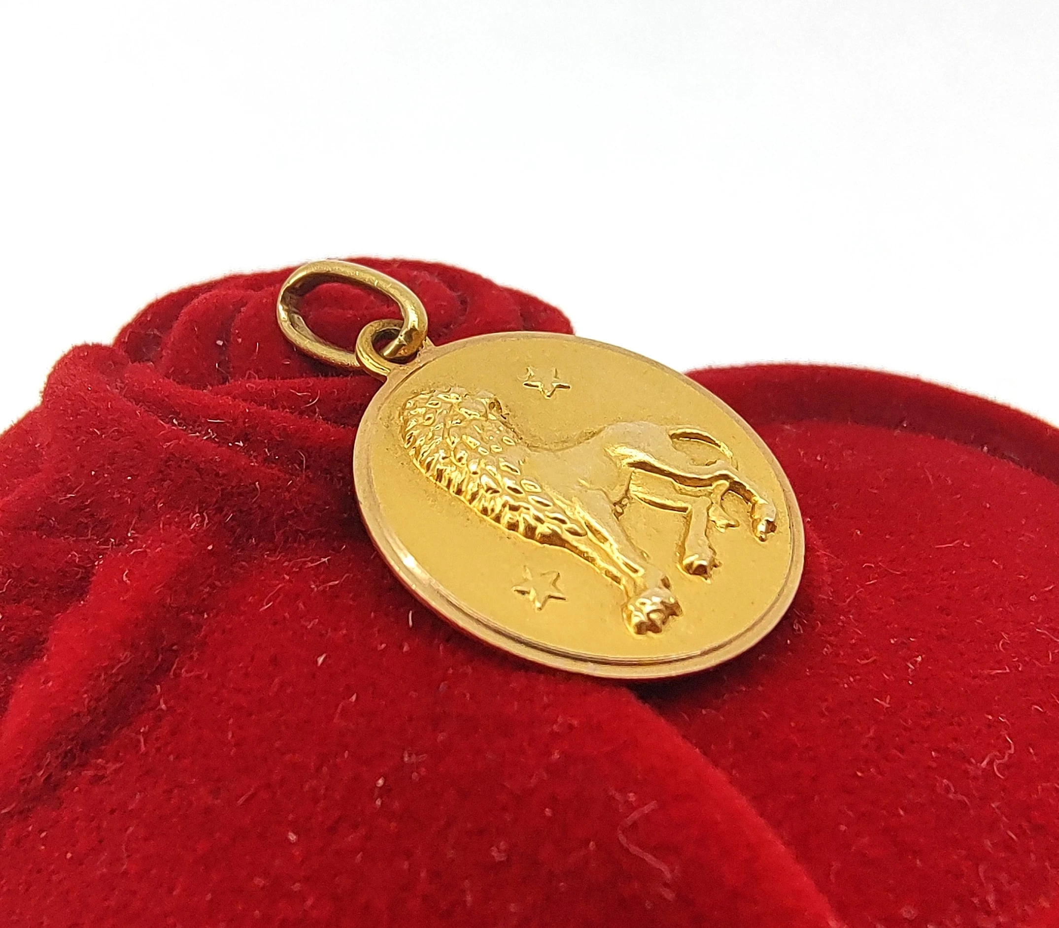 zloty-wisiorek-lew-p750-222g-stan-11323-2