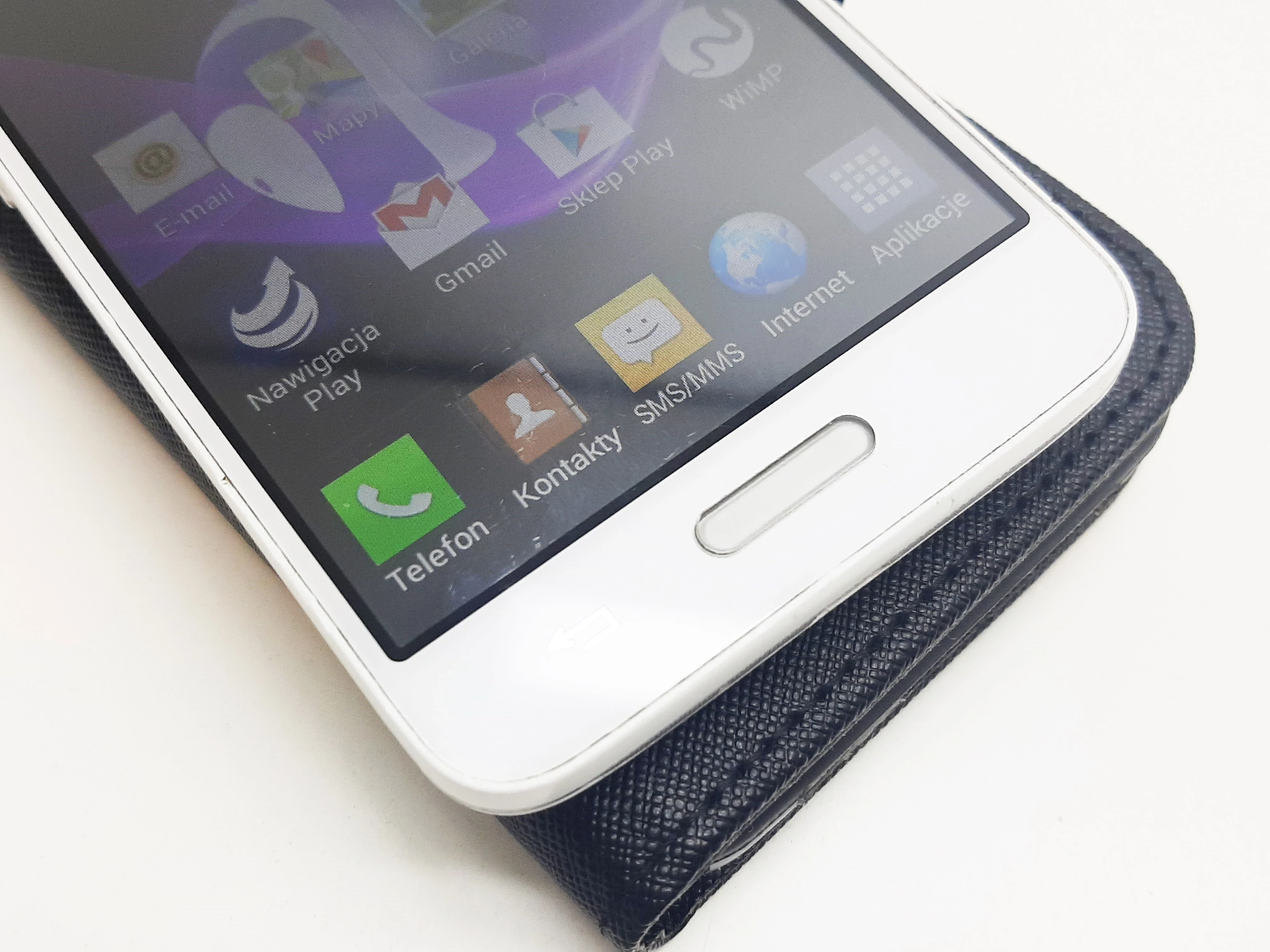 telefon-lg-d320n-przekatna-ekranu-450