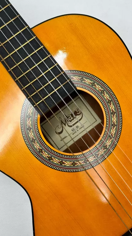 GITARA KLASYCZNA DLA POCZĄTKUJĄCYCH