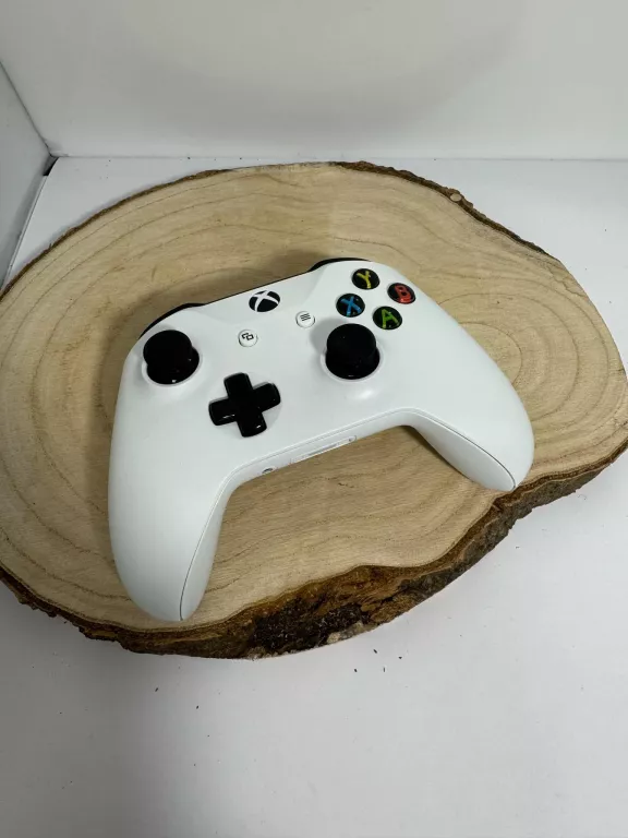 KONSOLA XBOX ONE S 1TB KOMPLET