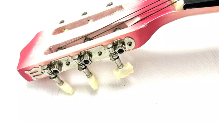 GITARA KLASYCZNA RÓŻOWA DLA POCZĄTKUJĄCYCH