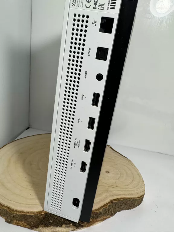 KONSOLA XBOX ONE S 1TB KOMPLET