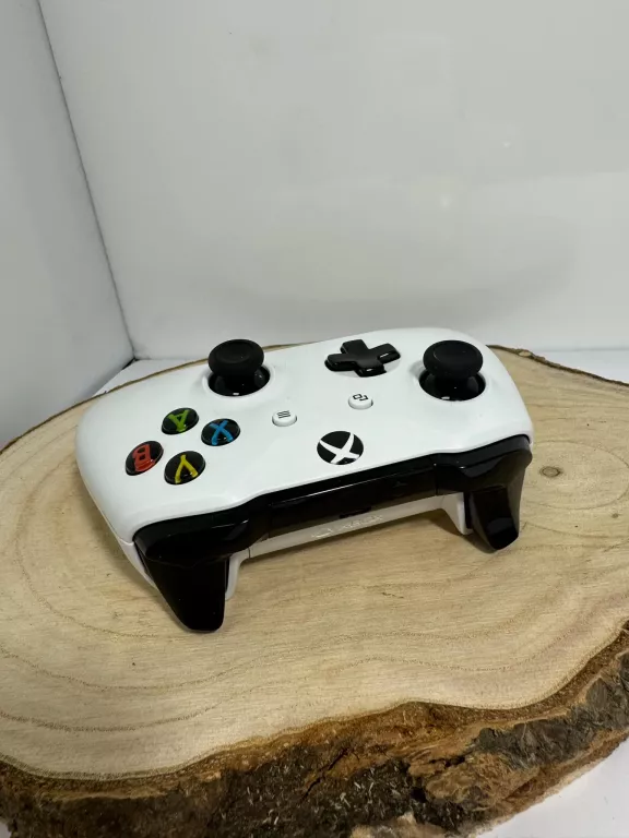 KONSOLA XBOX ONE S 1TB KOMPLET