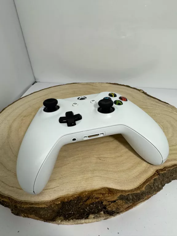 KONSOLA XBOX ONE S 1TB KOMPLET