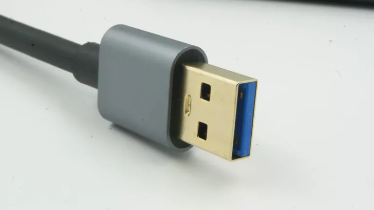 PRZEJŚCIÓWKA ADAPTER USB-HDMI BLEWE