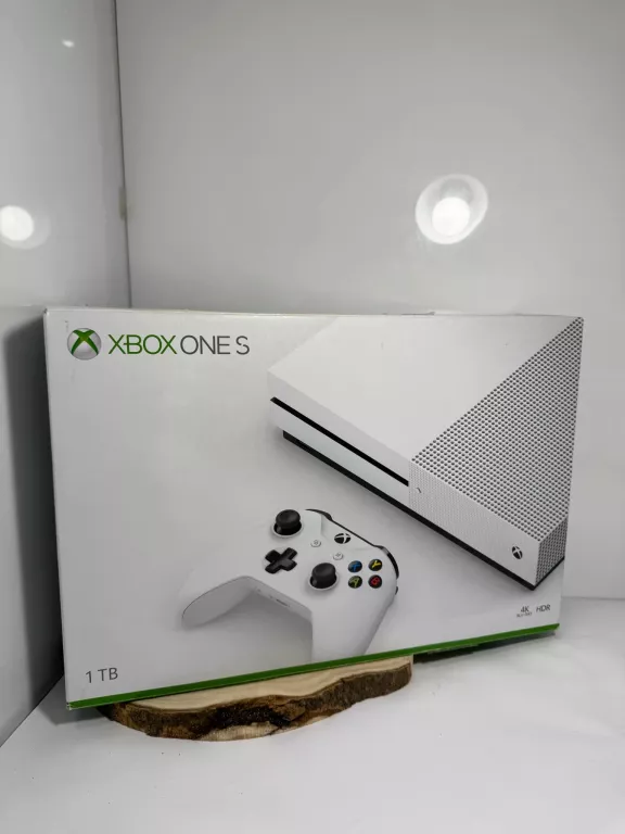 KONSOLA XBOX ONE S 1TB KOMPLET