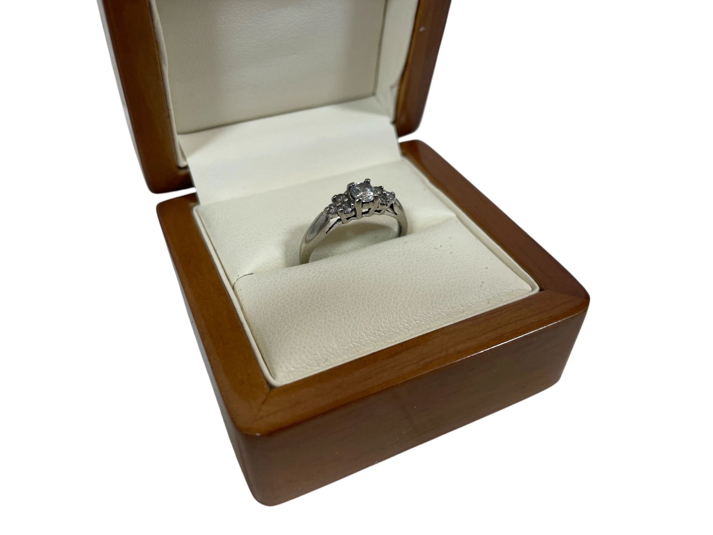 piekny-zloty-pierscionek-375178g-r15-upalna-1a26-bialystok-sj