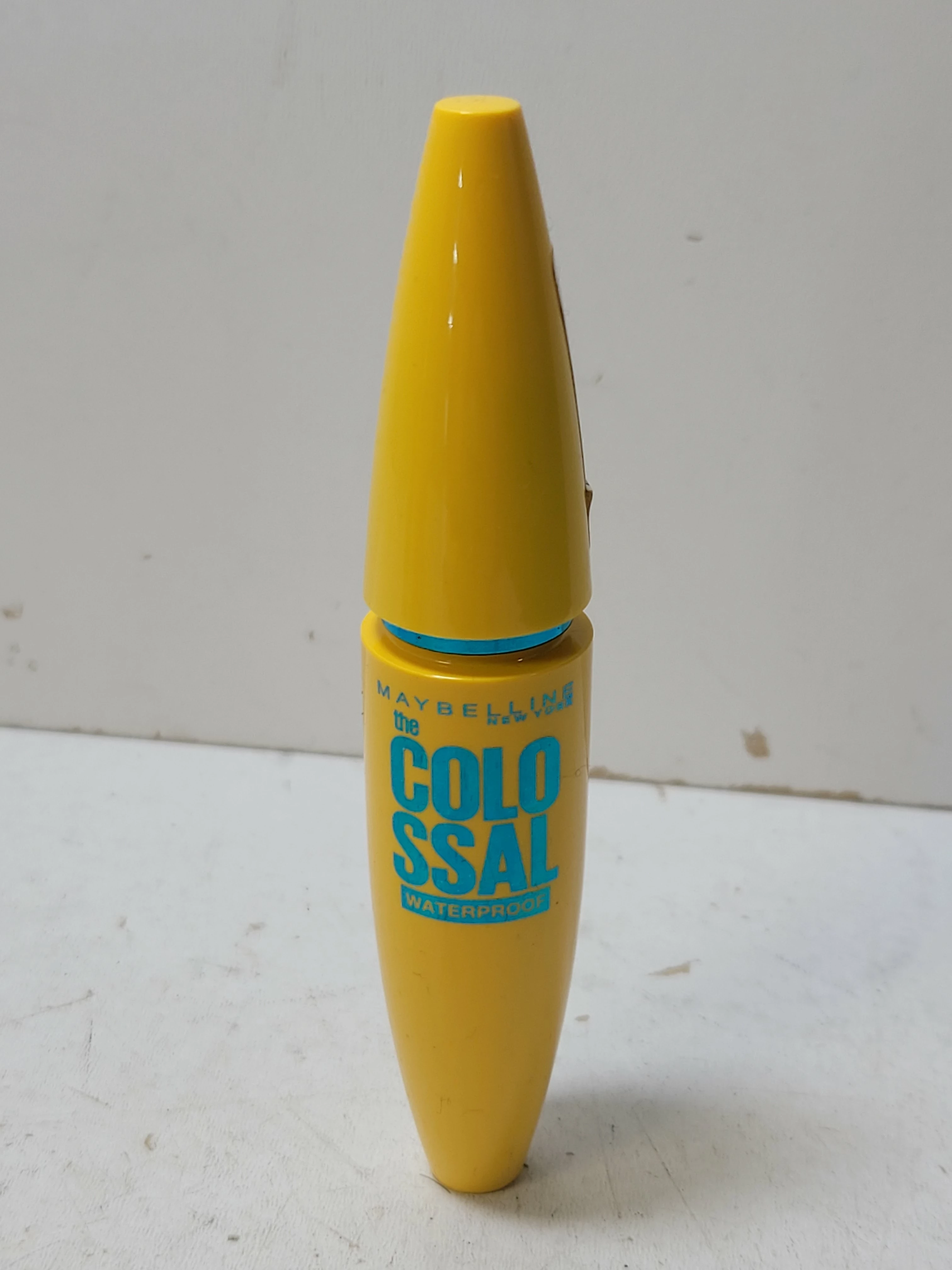 maybelline-volum-express-the-colossal-100-zolta-osiedle-niepodleglosci-1-krakow