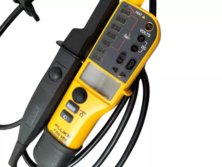 DWUBIEGUNOWY TESTER NAPIĘCIA FLUKE T150/VDE
