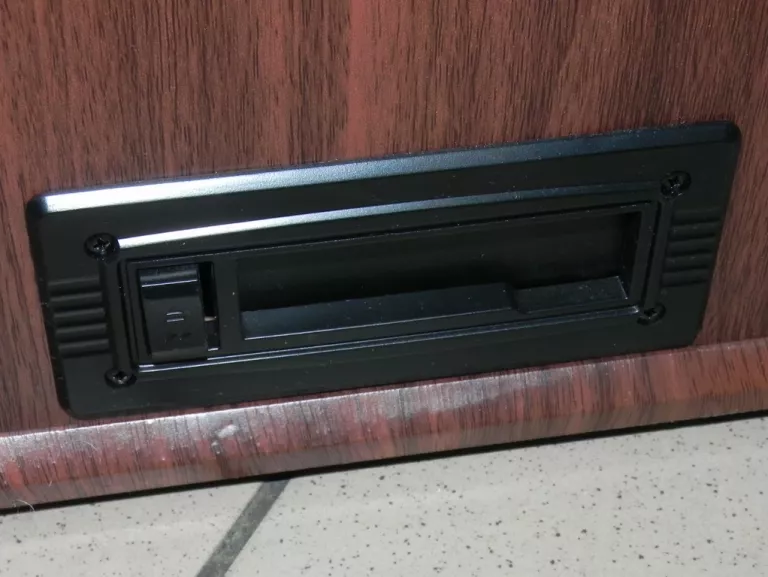 WIEŻA RETRO GRAMOFON AUNA NR-620 CD/USB