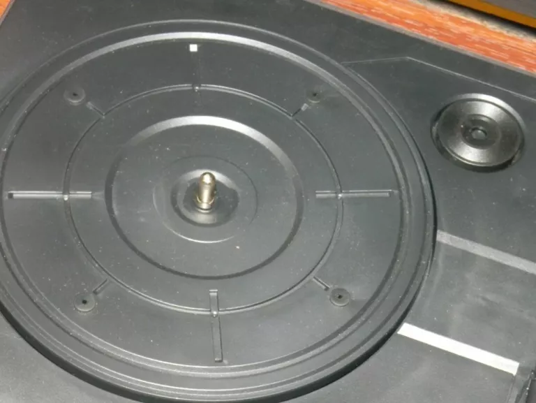 WIEŻA RETRO GRAMOFON AUNA NR-620 CD/USB