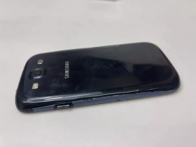 TELEFON SAMSUNG GALAXY S III + ŁAD IMEI: 356096055459471