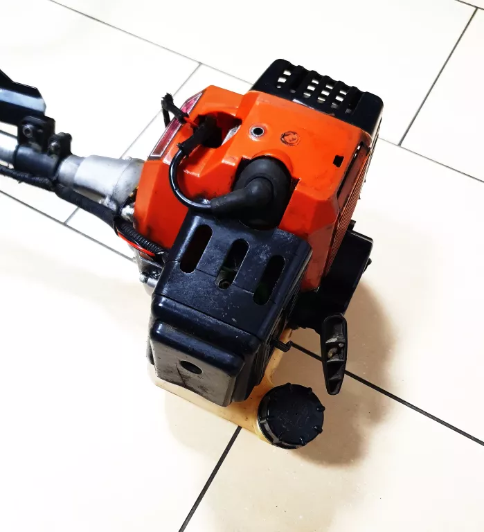 kosa-spalinowa-deget-dg580-moc-silnika-spalinowego-200