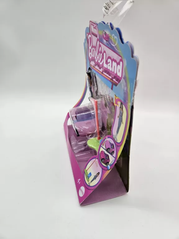MINI BARBIELAND AUTKO I ZNAK ULICY HYF42