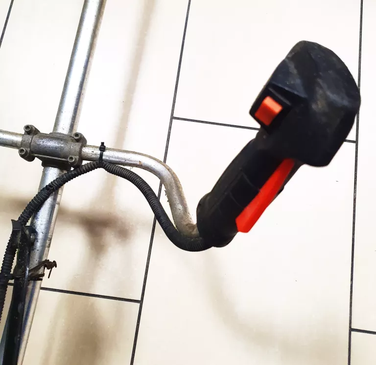 kosa-spalinowa-deget-dg580-stan-11323-2